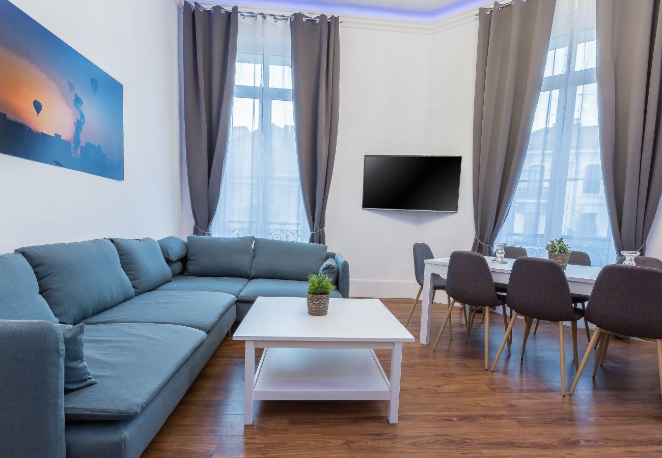 Apartamento en Cannes - 5 minutos a pie hasta el mar, la Croisette y el Palais des Festivals Apartamento en Cannes - 5 minutos a pie hasta el mar, la Croisette y el Palais des Festivals