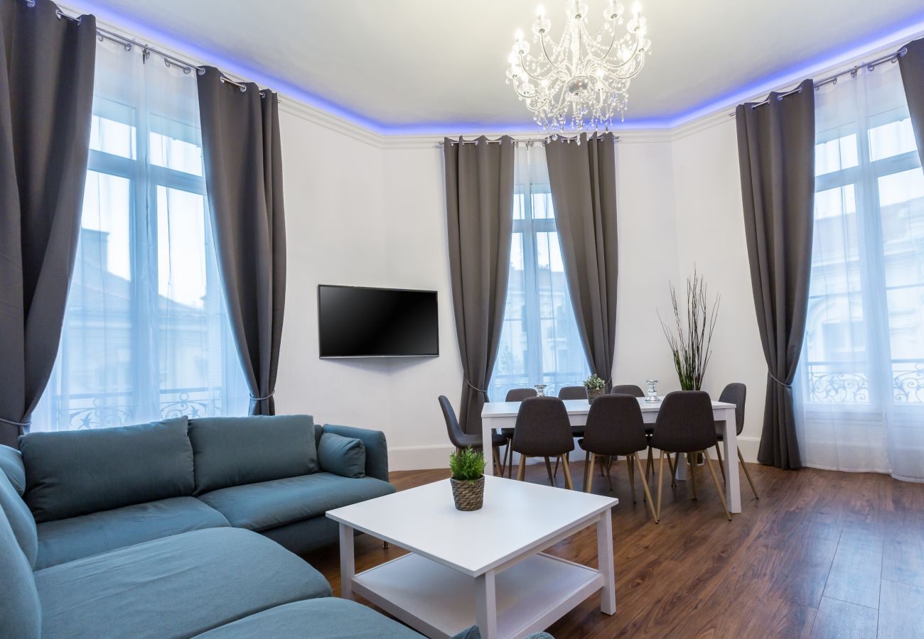 Apartamento en Cannes - 5 minutos a pie hasta el mar, la Croisette y el Palais des Festivals Apartamento en Cannes - 5 minutos a pie hasta el mar, la Croisette y el Palais des Festivals