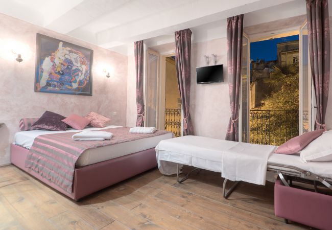 House in Cannes - Superb house - 2 min from Palais - 1 min from the beach and Croisette House in Cannes - Superb house - 2 min from Palais - 1 min from the beach and Croisette