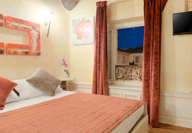 House in Cannes - Superb house - 2 min from Palais - 1 min from the beach and Croisette House in Cannes - Superb house - 2 min from Palais - 1 min from the beach and Croisette