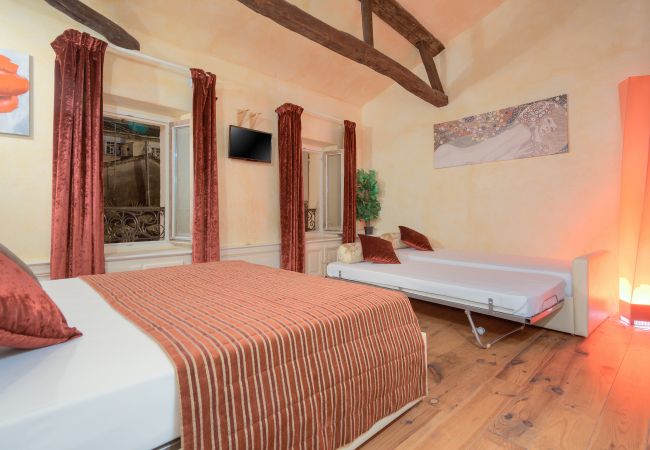 House in Cannes - Superb house - 2 min from Palais - 1 min from the beach and Croisette House in Cannes - Superb house - 2 min from Palais - 1 min from the beach and Croisette