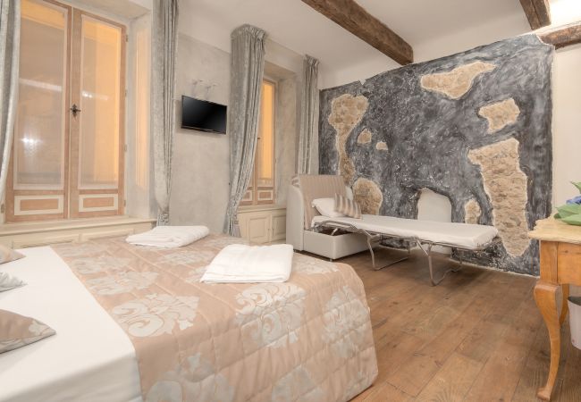 House in Cannes - Superb house - 2 min from Palais - 1 min from the beach and Croisette House in Cannes - Superb house - 2 min from Palais - 1 min from the beach and Croisette